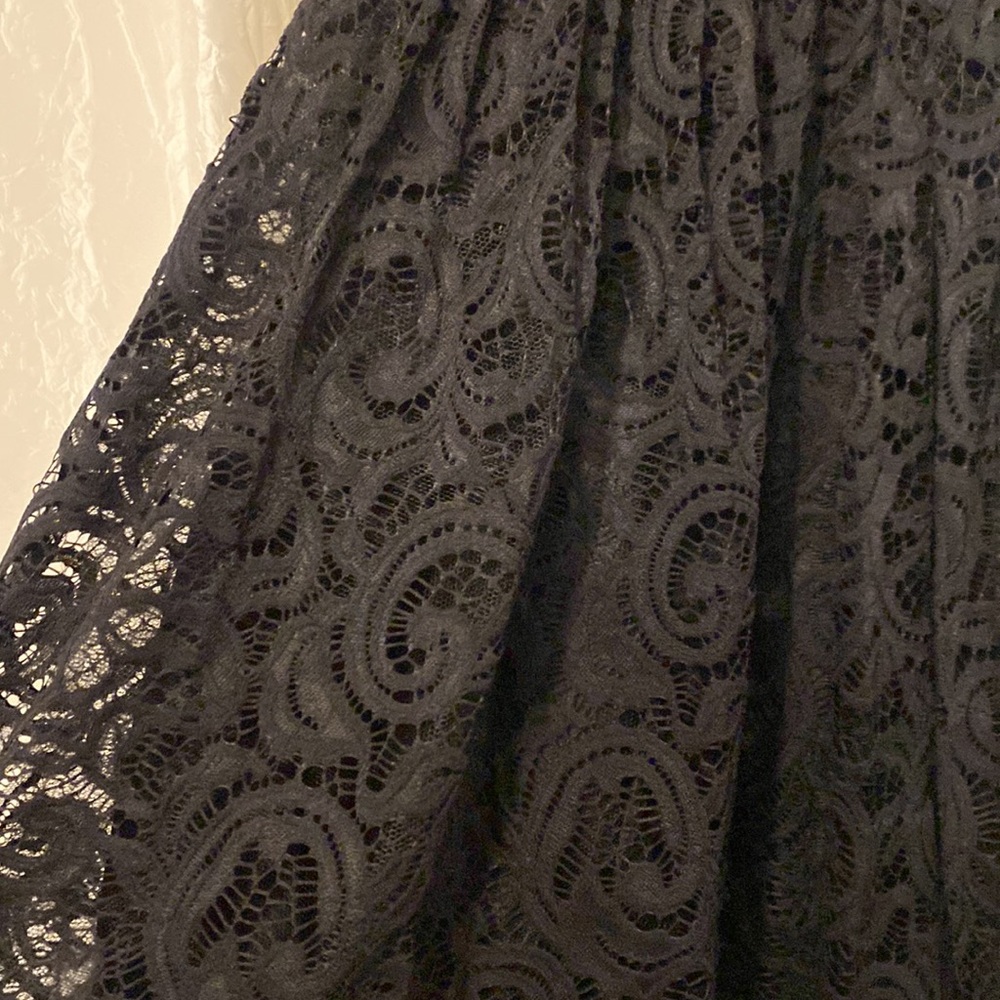 Womens dress - Picture 3 of 3
